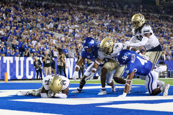 Kentucky topped Akron 35-3...but let’s face it, it was a difficult game to watch.