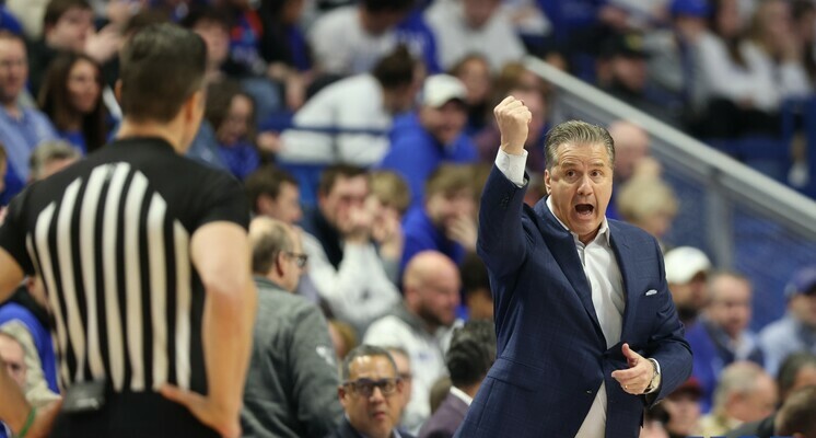 Breaking Point: Kentucky's defensive woes threaten championship dreams (Dr. Michael Huang Photo)